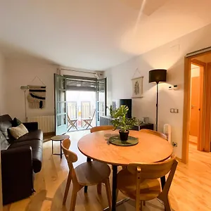 sleep-stay-croada-2-bed-apt-behind-placa-del-vi.catalonia-hotels.com/