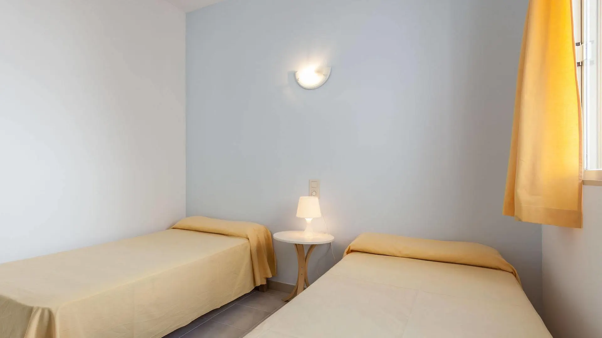Apartamentos Lago コロニア・サン・ジョルディ アパート